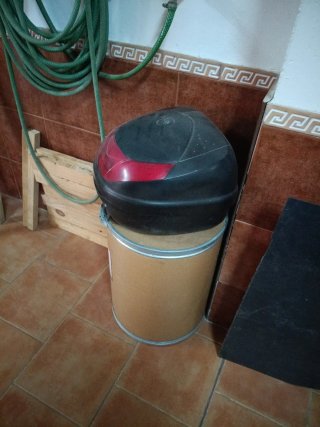 Maleta Baúl Yamaha XT 125 Negra y Roja