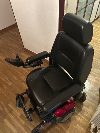 Silla electrica buena con cargador