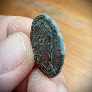 Moneda romana – Magnencio - G. ROMANORVM (escasa)
