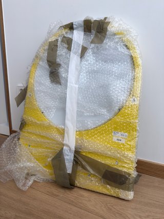 Espejo IKEA Saltröd 2018 con balda y ganchos