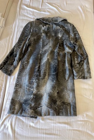 Cappotto in persiano grigio