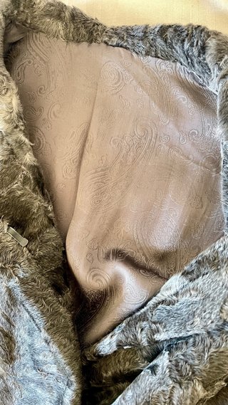 Cappotto in persiano grigio