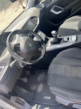 Peugeot 308 2016