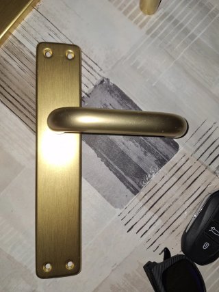 Manillas de puerta AUSERE