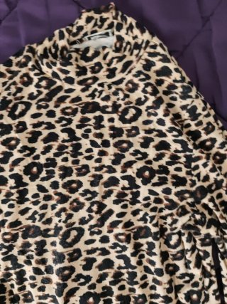 Camiseta leopardo manga larga mujer