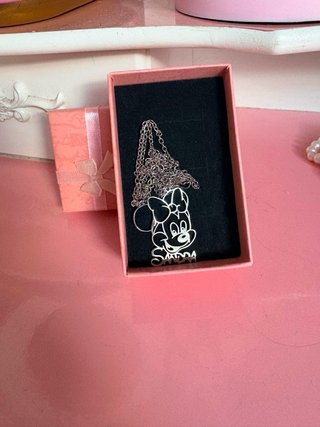Collar Minnie Mouse con nombre SANDRA