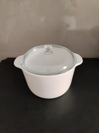 Cacerola de cerámica con tapa de cristal