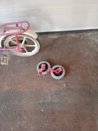 Bicicleta BH Happy Niña Rosa con ruedines