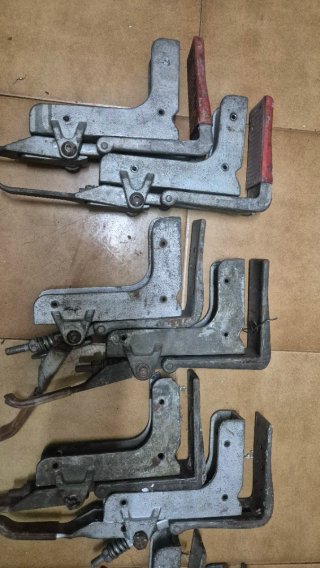 Lote 4 Anclajes / Agarres Presión Barras