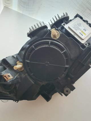 Faro izquierdo Bi-Xenon BMW F22