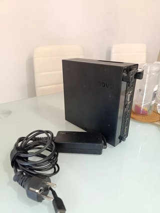 Mini PC Lenovo ThinkCentre Negro M700