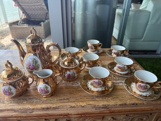 Lote 20 Piezas Porcelana Bañada en Oro