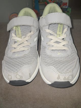 Zapatillas deportivas infantiles
