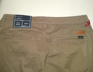 Pantalón del Diseñador Roberto Torretta. Talla 42