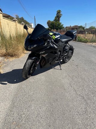 Kawasaki Ninja 600 2010 Negra