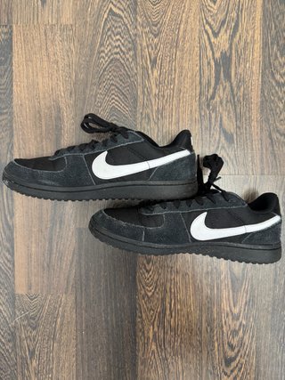 Zapatillas Nike Negras y Blancas