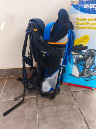 Mochila portabebés senderismo
