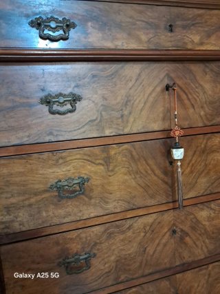 Cómoda Antigua Madera Raíz de roble
