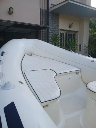 Gommone Nuova Jolly con motore Suzuki