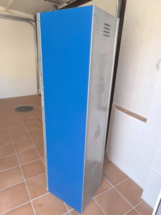Taquilla metálica azul y gris