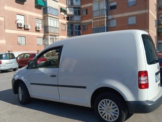 Volkswagen Caddy 2011