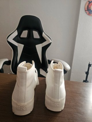 Zapatillas altas Calvin Klein blancas, uso 2 veces