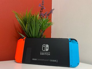 Nintendo Switch V2 con accesorios