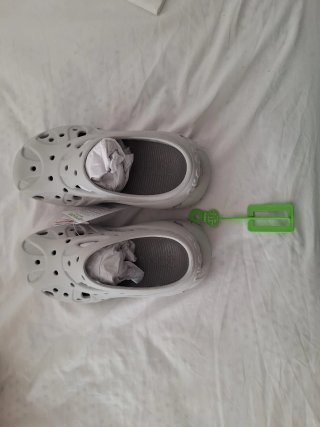 Crocs Caged Clog Grises
