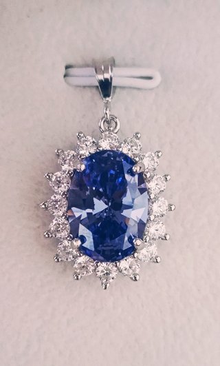 Colgante Tanzanita Natural 6.01CT y Oro de 14k