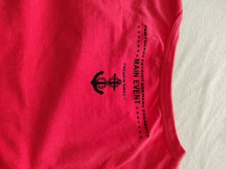 Camiseta Comme des Garçons Roja