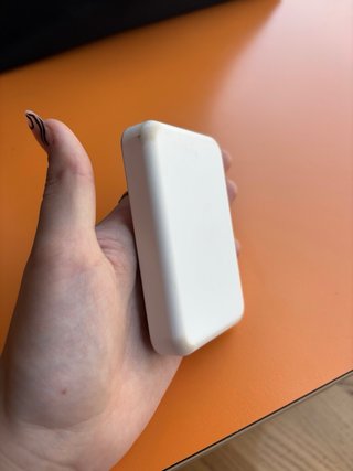Cargador externo blanco