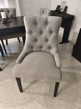 Mesa comedor y 6 sillas tapizadas