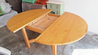Mesa redonda extensible de madera