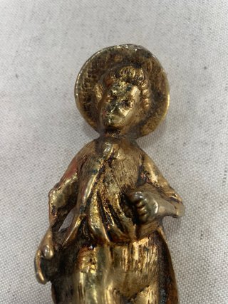 “Figura antigua niño con sombrero, bronce”