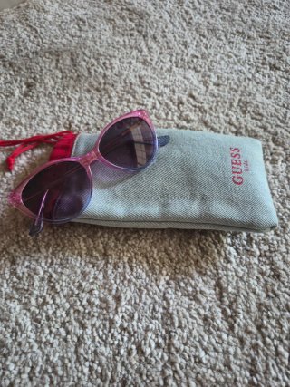 Gafas de sol Guess niña rosa/morado