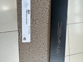 Scarpe uomo nere e bianche, numero 45