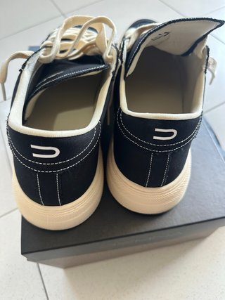Scarpe uomo nere e bianche, numero 45