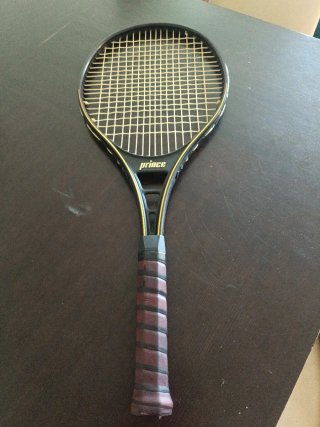 Raqueta de Tenis Prince Negra y Dorada