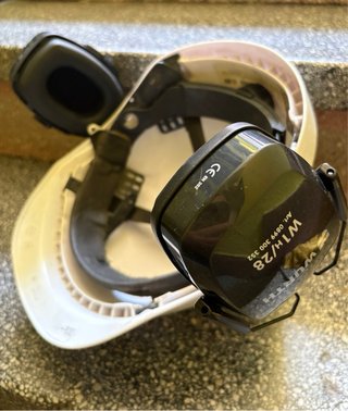 Casco seguridad con orejeras auditivas Wurth