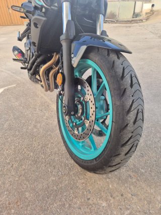 Yamaha MT-07 Negra y Azul