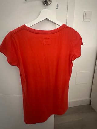Camiseta Levi's Niña Roja Talla S