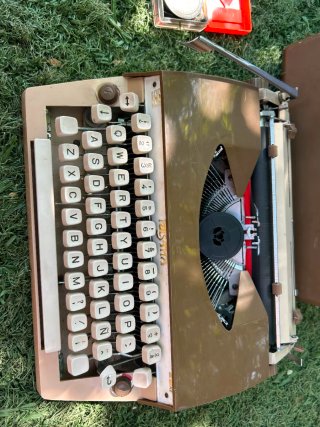 Máquina de escribir antigua