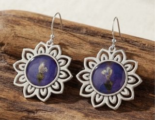 Conjunto de joyería: collar y pendientes