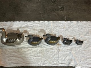 Set 5 Anatre Decorative Metallo