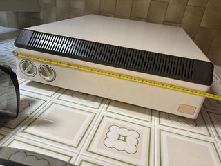 Acumulador de calor eléctrico blanco y negro