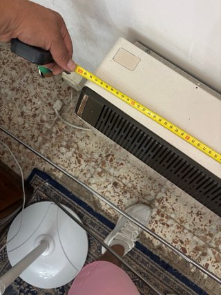 Acumulador de calor eléctrico blanco y negro