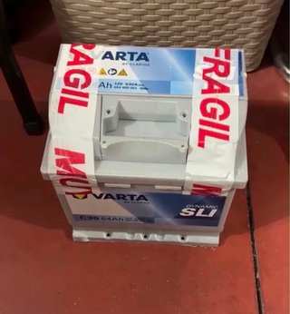 Batería Varta C30 54Ah 12V 530A a estrenar