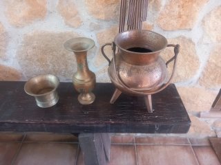 Lote antigüedades: jarrón, mortero y caldero