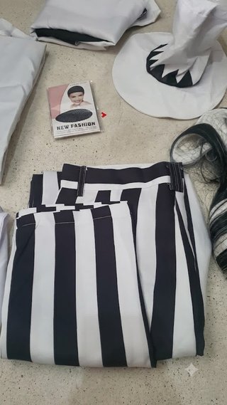 Fantasia Palhaço Preto e Branco Tamanho XXL