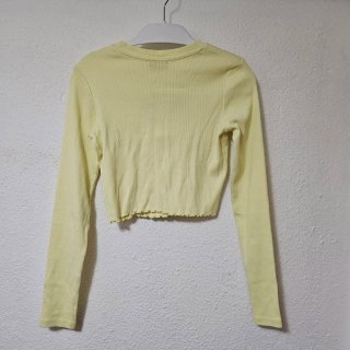Camiseta Crop Top Manga Larga Amarilla